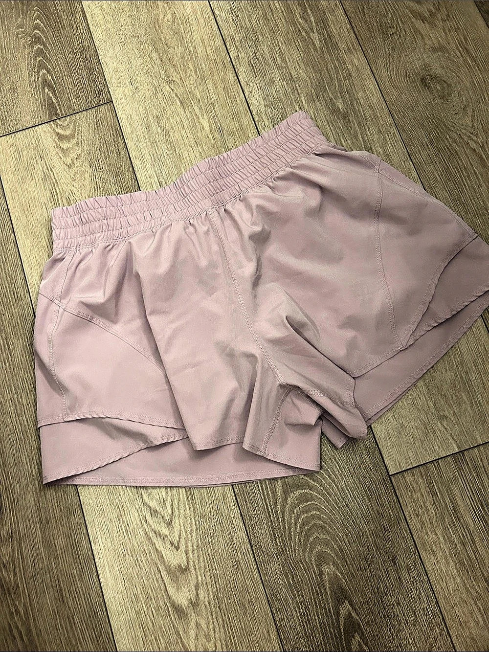 90 degree Athletic Shorts in Lavender Size Large Like New